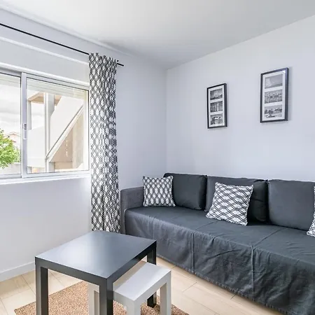 House Black & White Lisboa